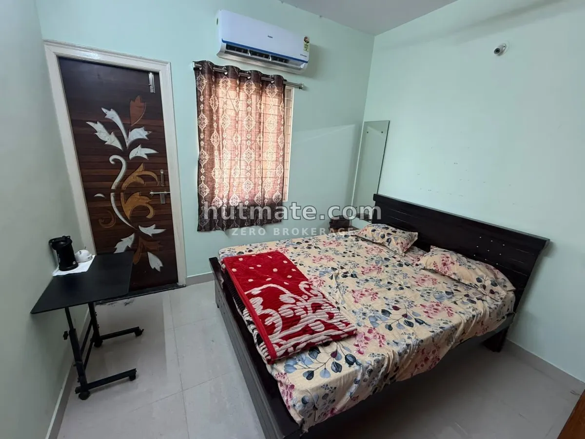 Single Occupancy Room in 2 BHK, Hyderabad, Mumbai
